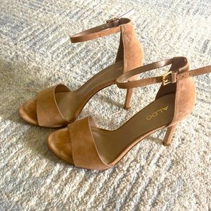 Aldo Tan Ankle Strap sandals with heel size 6